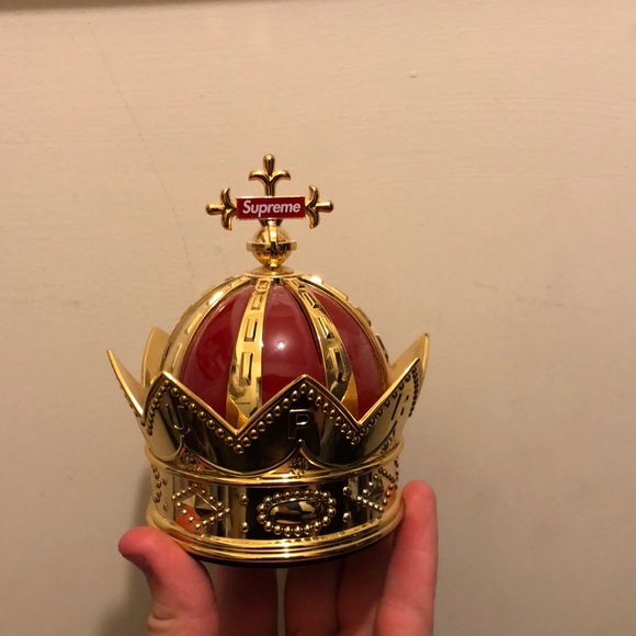 supreme crown